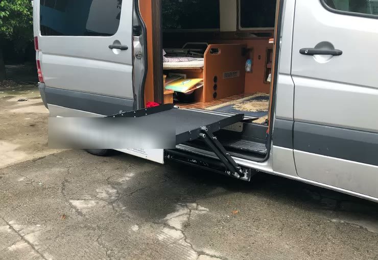 Mini UVL Platform Lift